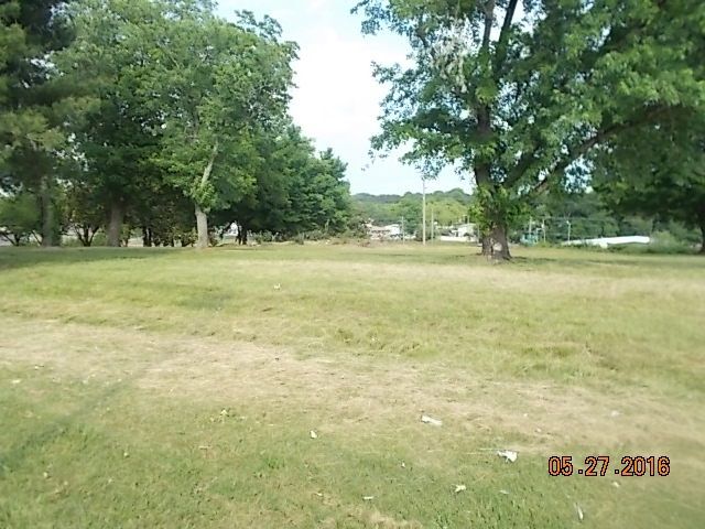 1208 Congress Parkway, Athens, TN 37303